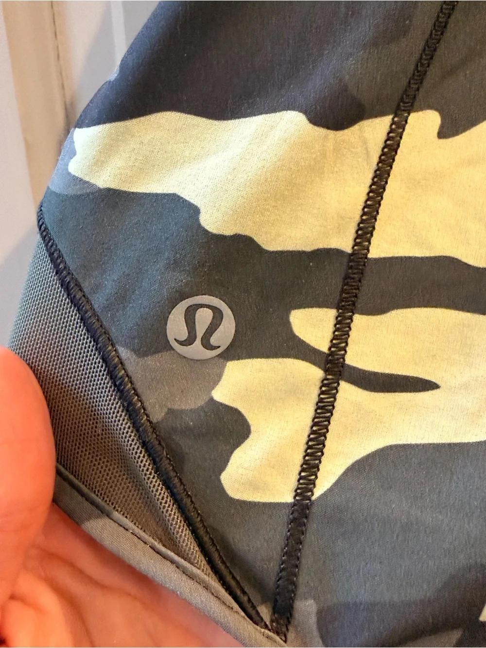 Lululemon Speed Up High-Rise Shorts 2.5” Green Twill Multi Camo Size 14 NWOT